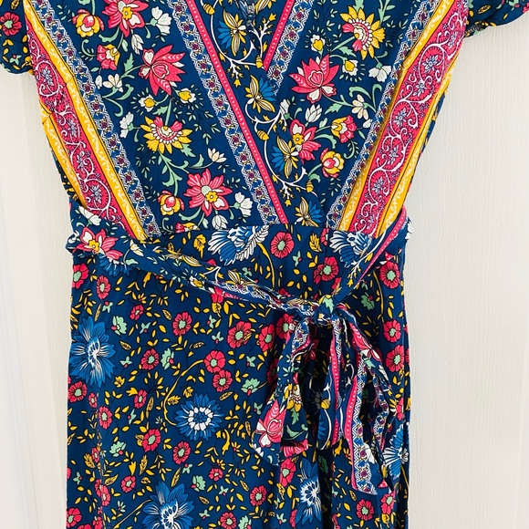 Bohemian Floral Printed Wrap Maxi Dress - Picture 3 of 8